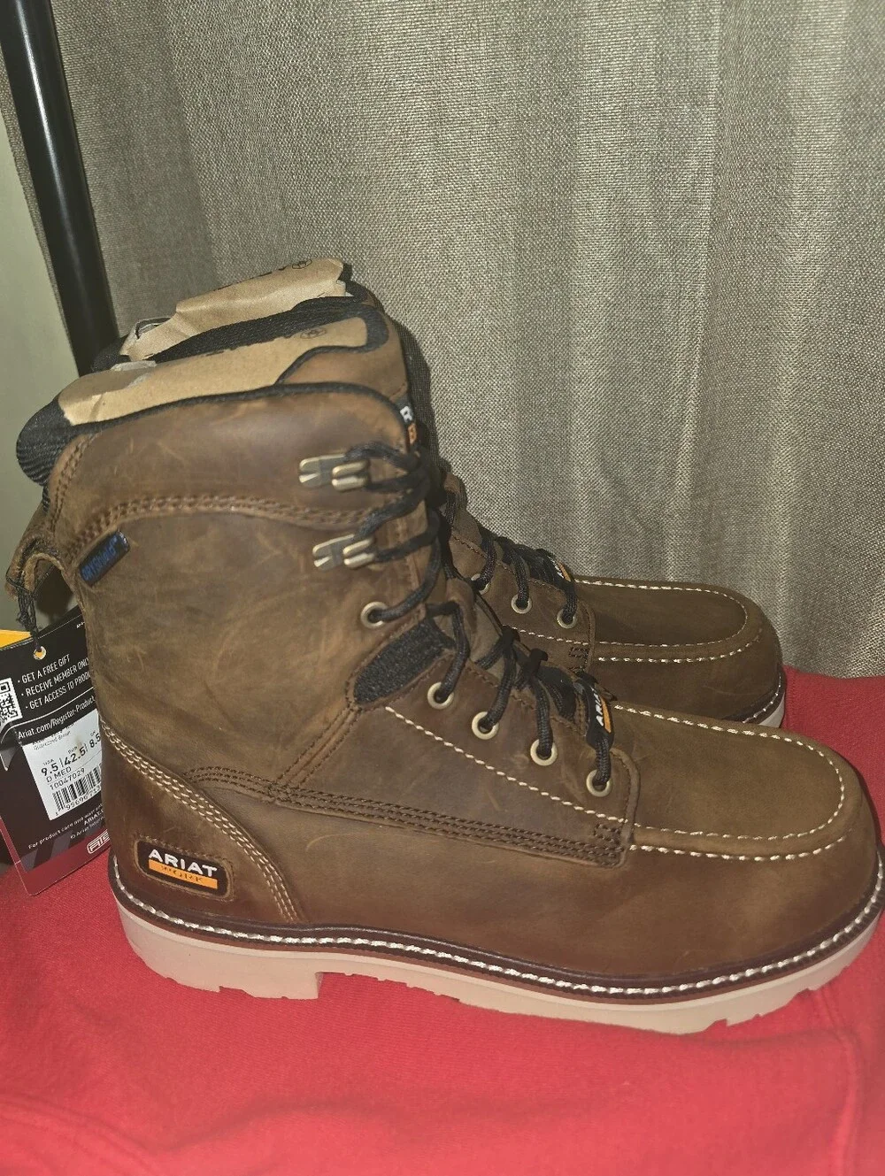 Ariat rebar lift
